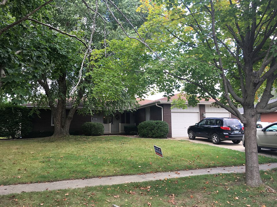 Front view outside 