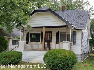 1114 Crawford St, Flint, MI 48507