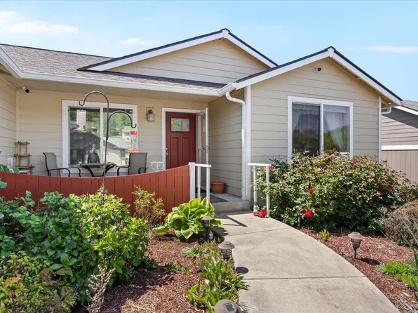 188 NE Amanda Way, Myrtle Creek, OR 97457