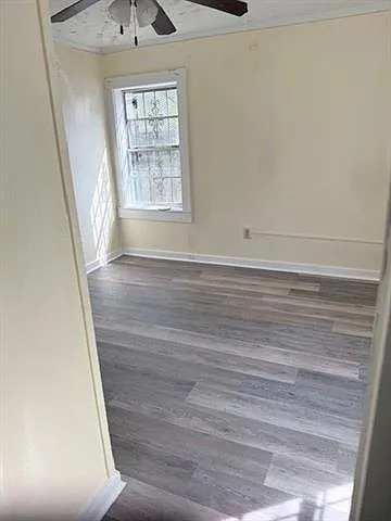 3 bed, 1.0 bath, 950 sqft, $875 — Photo 2