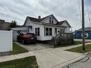 109 W Oak St, Watseka, IL 60970