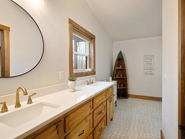 642 Crabapple Dr — Photo 7
