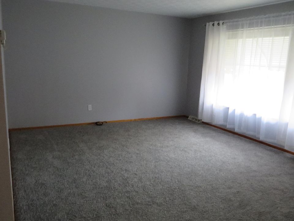 【R&B】Janice 2755 N Janice Ave, Fresno, CA 93737 | Zillow