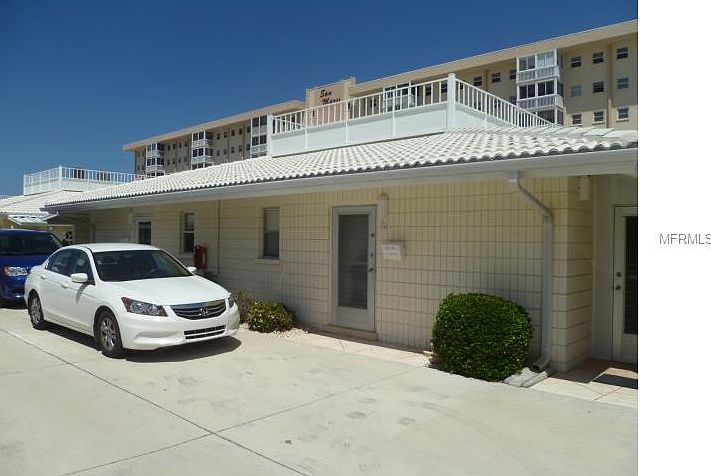 1st image of 1205 Tarpon Center Dr APT C3