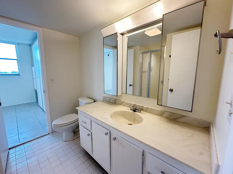5301 NW 2nd Ave #401 — Photo 27