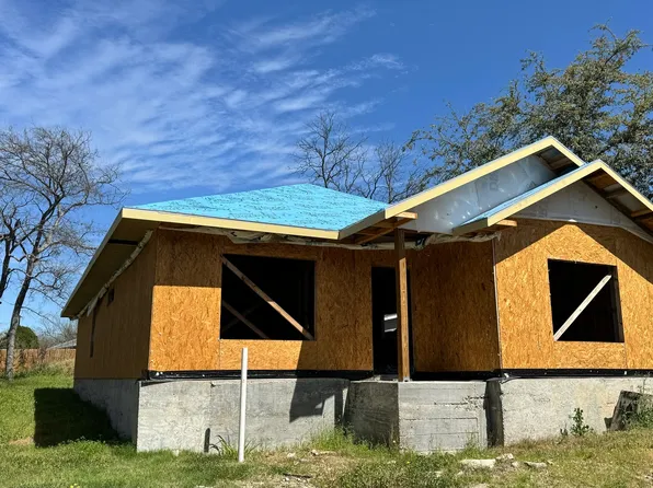 123 Yuma Street, San Antonio, TX 78211