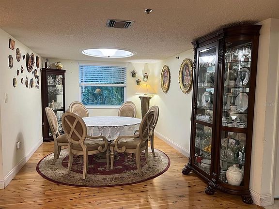 4th image of 3910 INVERRARY BOULEVARD #B301