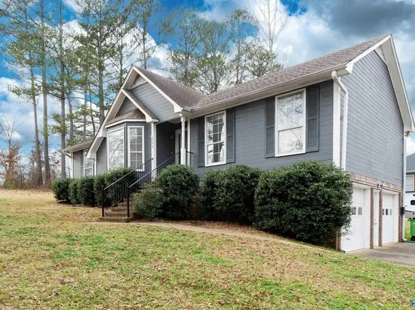 206 Majestic Pines Ln, Trussville, AL 35173