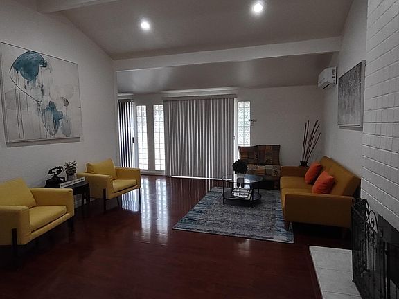 2nd image of 15536 Cristalino St