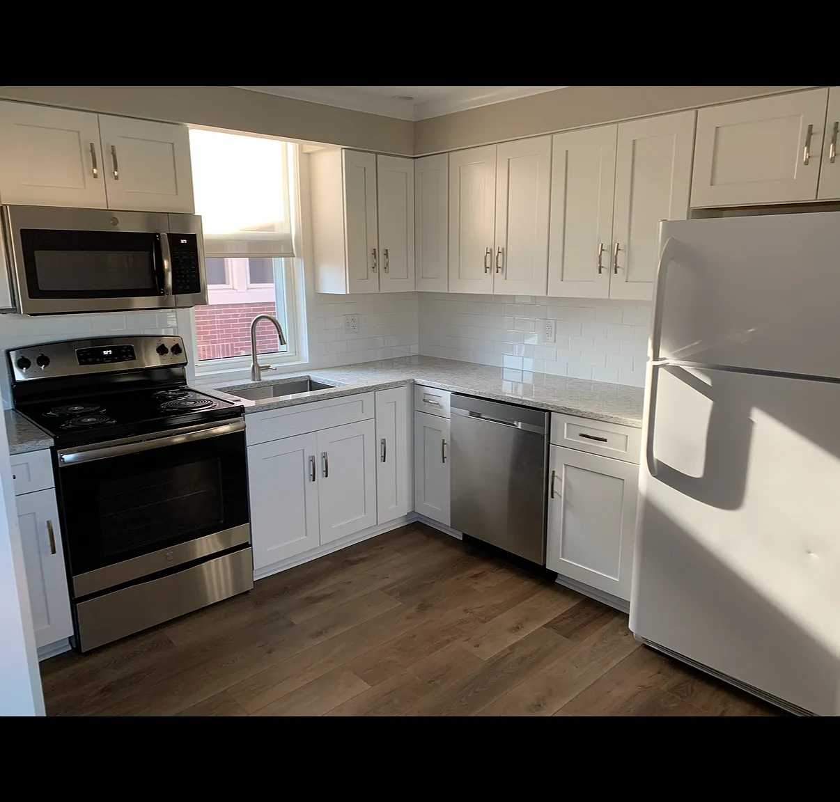 2 bed, 700 sqft, $1,200 — Photo 4