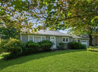 76 Sleight Plass Rd, Poughkeepsie, NY 12603