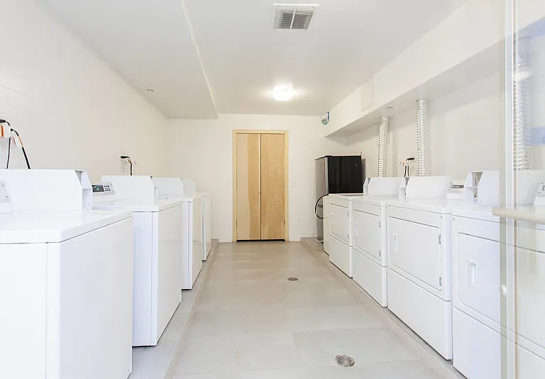 636 E 11th St #2F — Photo 17