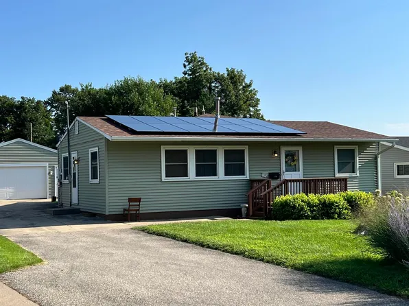 1405 W Boone St, Marshalltown, IA 50158