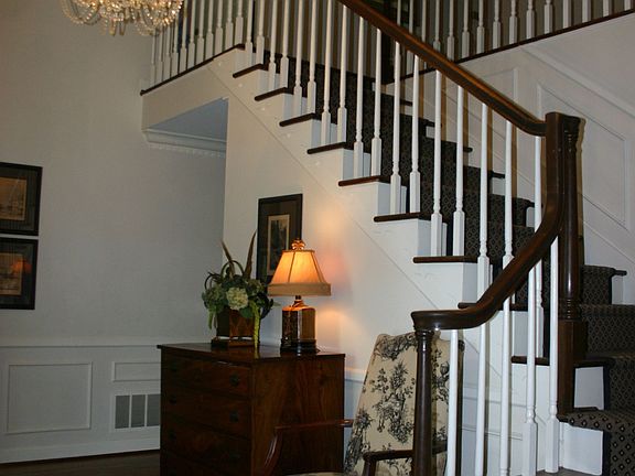 2-Story Foyer