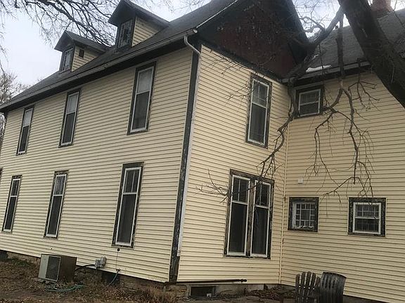 5th image of 635 Olive Ave