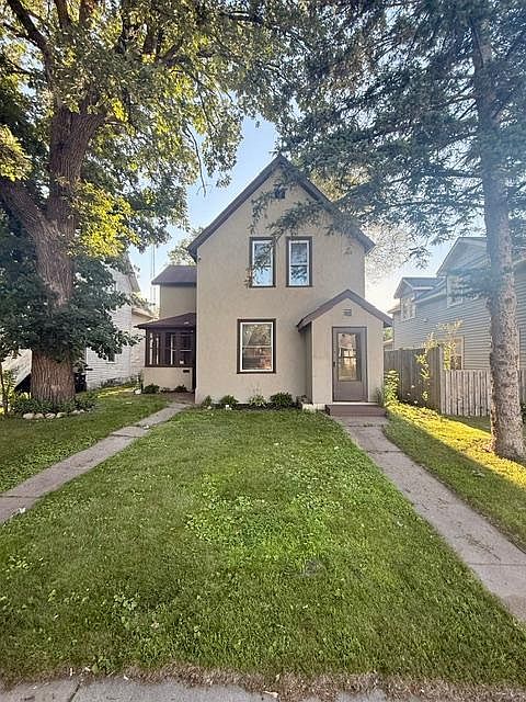 1st image of 507 2nd St NE
