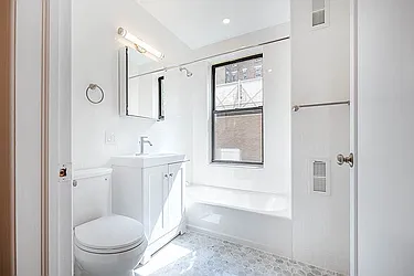 Rented by Rita S Citrin, LREB