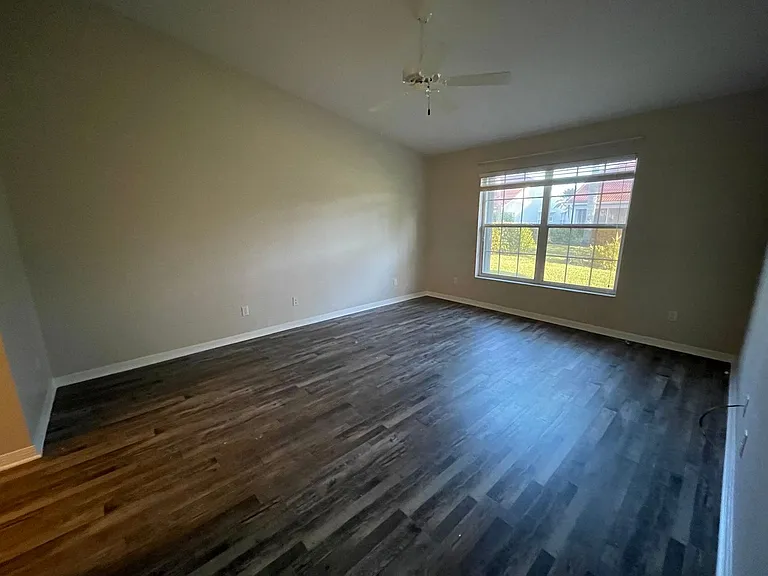 239 Melrose Pl #49 — Photo 10
