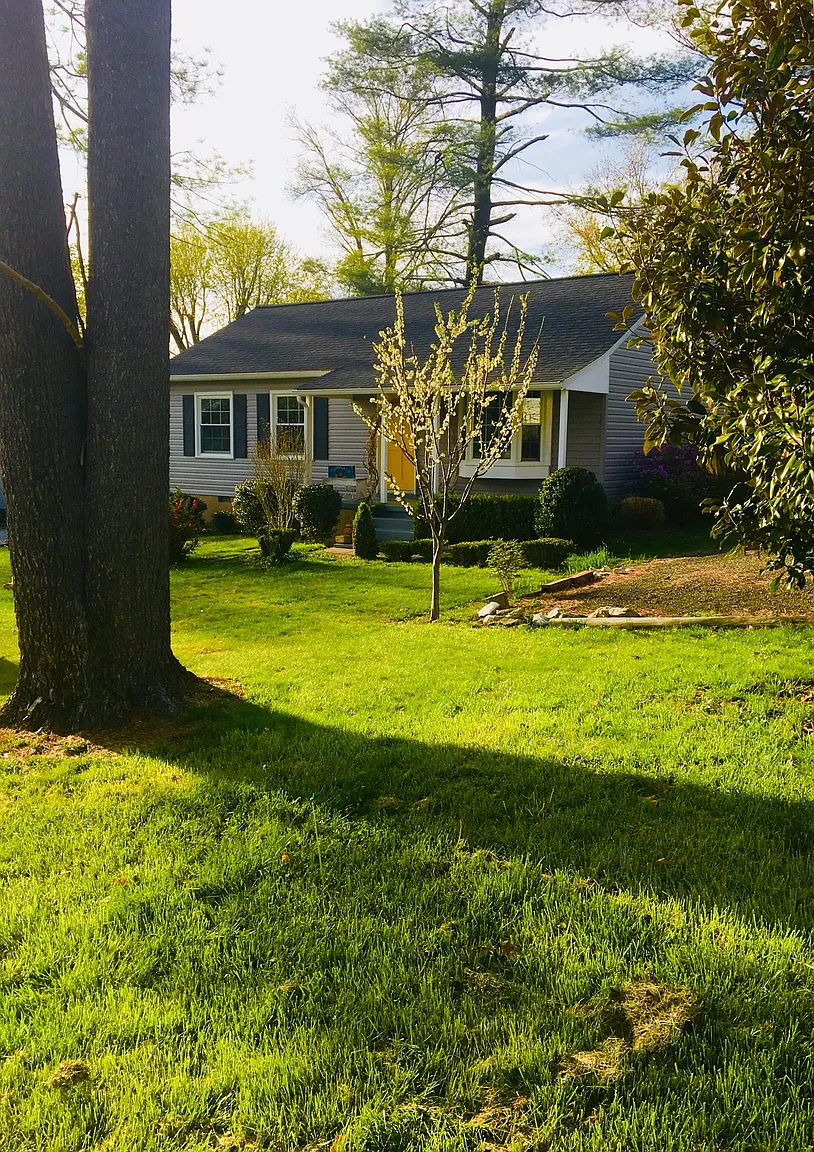 800 Blue Ridge Ave photo 1