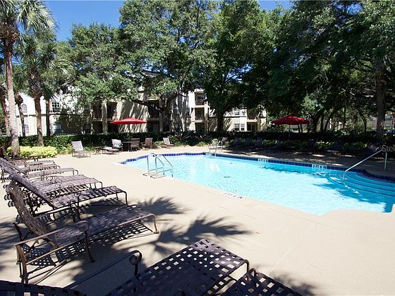 4th image of 1009 Pearce Dr Unit 204