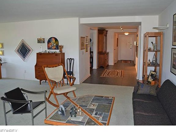 4th image of 13800 Shaker Blvd APT 1002