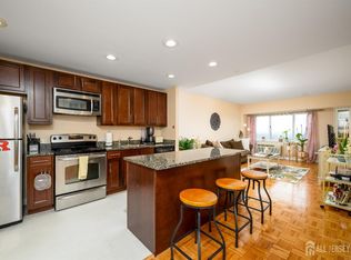 (Undisclosed Address), New Brunswick, NJ 08901