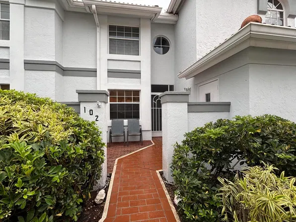 9927 Seacrest Circle #102, Boynton Beach, FL 33437