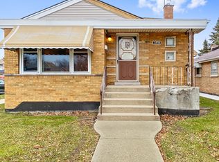 3858 W 69th St, Chicago, IL 60629