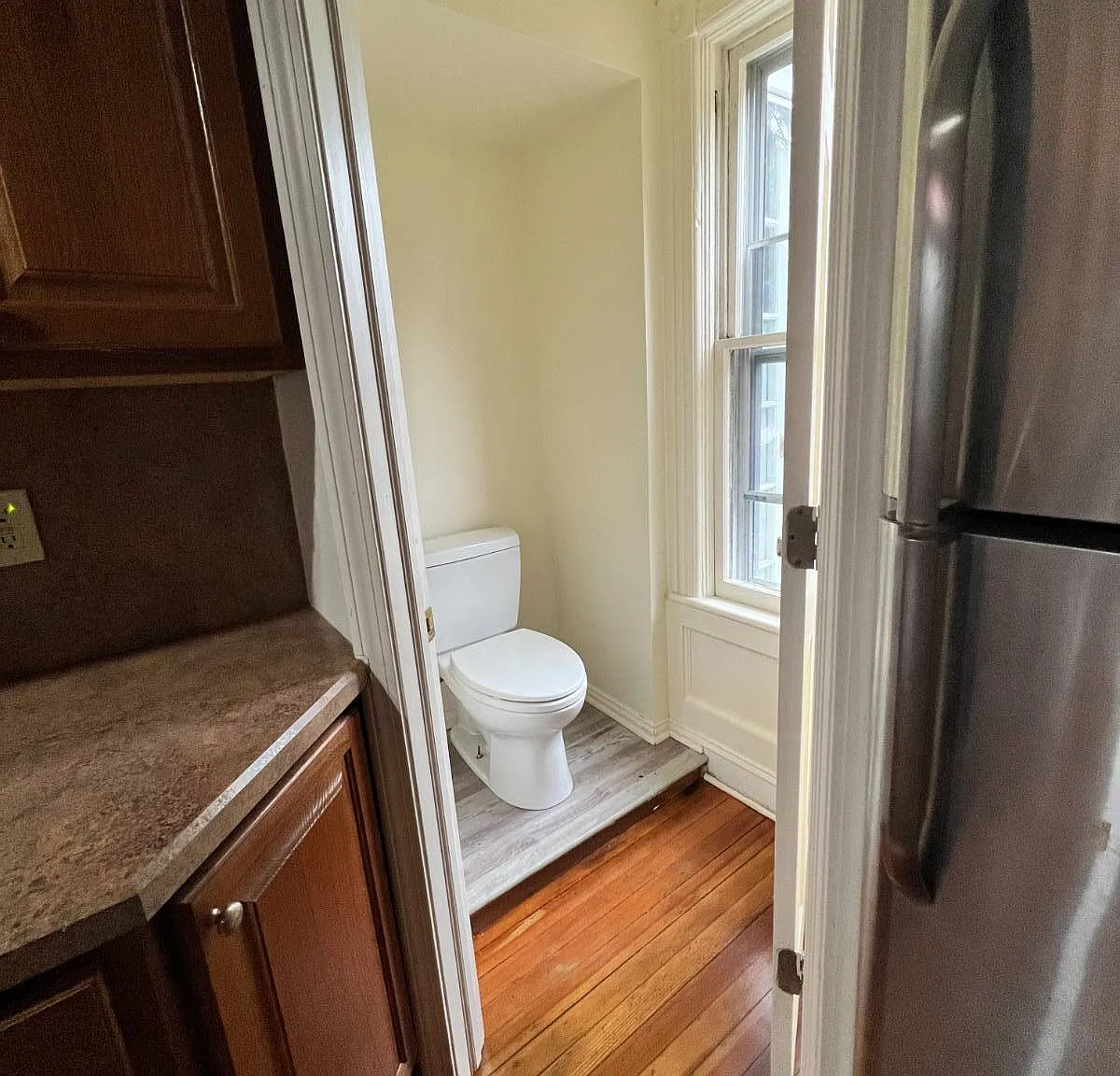 2 bed, 1.0 bath, $1,950 — Photo 3