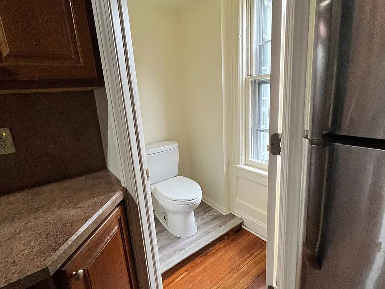 3 Washington Ave — Photo 3