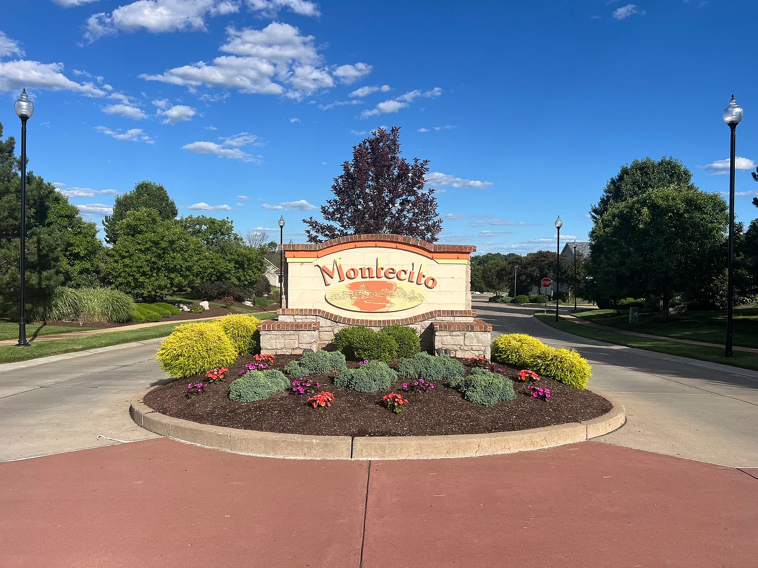 2 bed, 1136 sqft, $1,875 — Photo 1