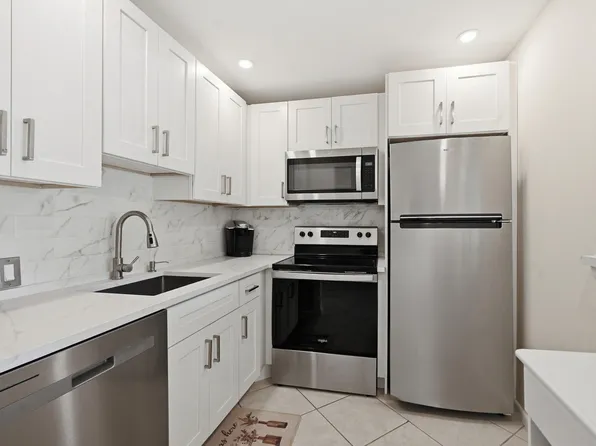 314 Brighton #H, Boca Raton, FL 33434