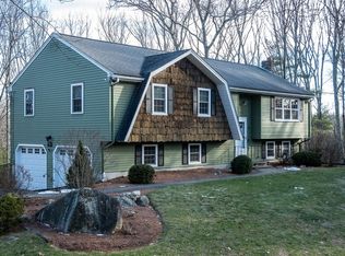 98 South St, Holliston, MA 01746