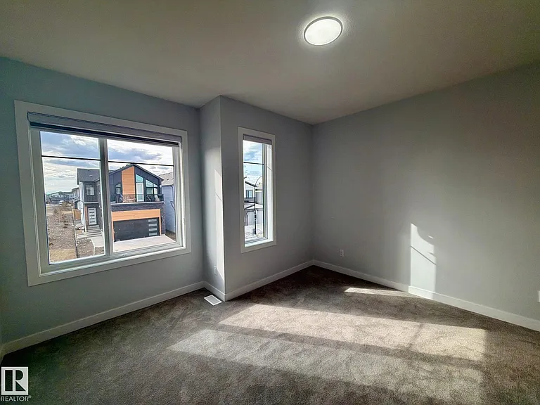 137 29th St SW — Photo 13
