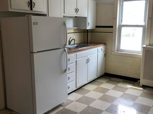 7 Prospect St #3, Cranston, RI 02910