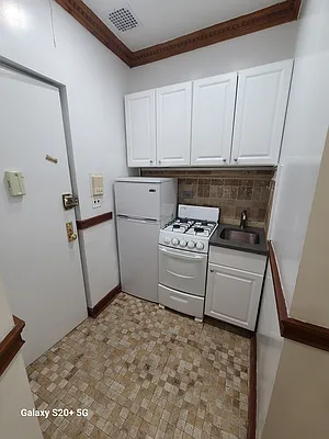 Rented by Corcoran | media 2