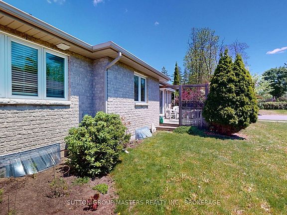 5th image of 62 Ellesmeer Ave