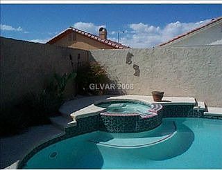5th image of 1105 Rainbow Meadows Dr