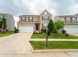 905 Salinger Dr, Lithopolis, OH 43136