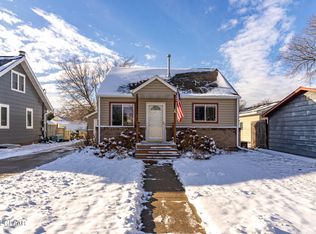 1318 Linden Ct, Grand Forks, ND 58201