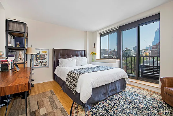 Rented by Keller Williams NYC | media 22