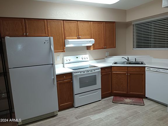 3rd image of 4521 E Caballero Circle