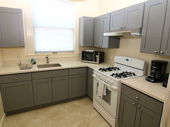 4th image of 3415 22nd St APT 14