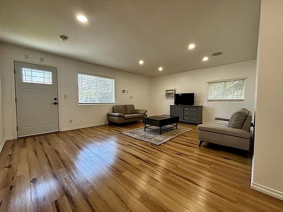 4th image of 16875 Orangecrest Ct