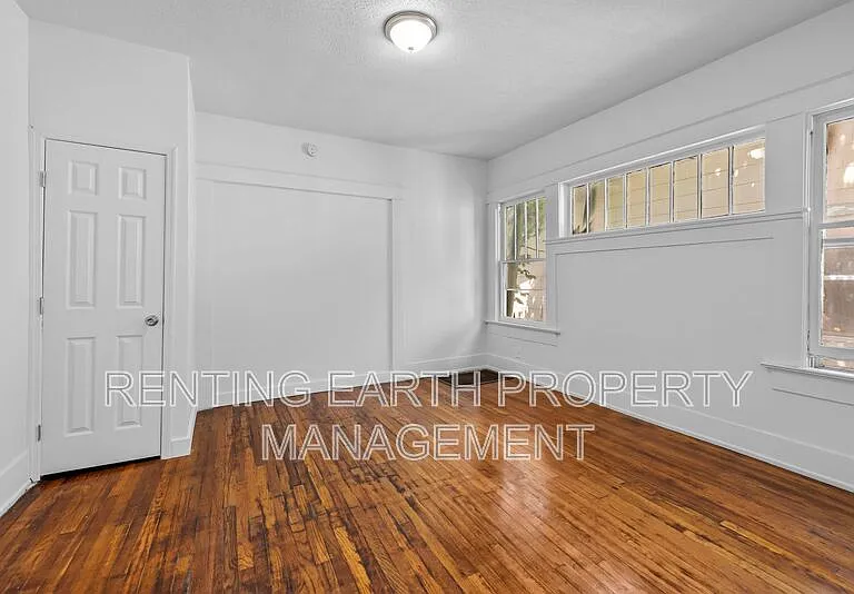 1149 15th St SW — Photo 11