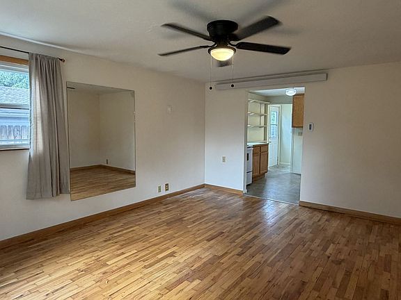 4th image of 608 Endicott St