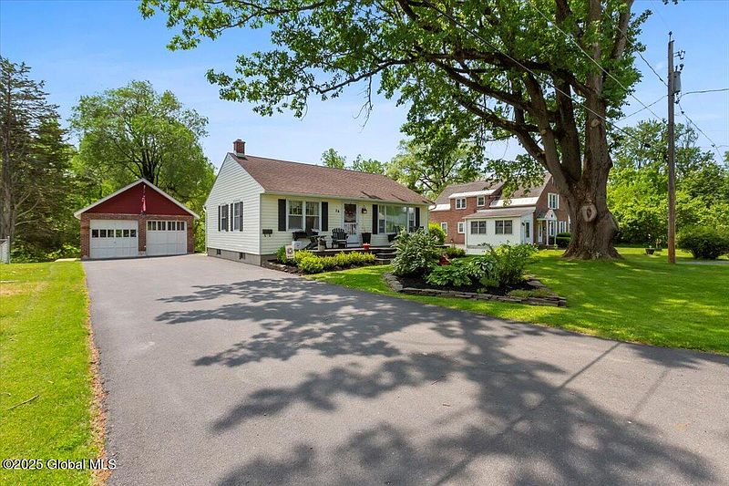 3rd image of 24 Sawyer Place
