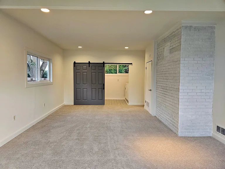12227 SE 164th St — Photo 3
