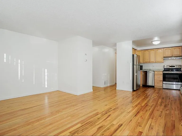 1131 N Lafayette St #105 — Photo 5