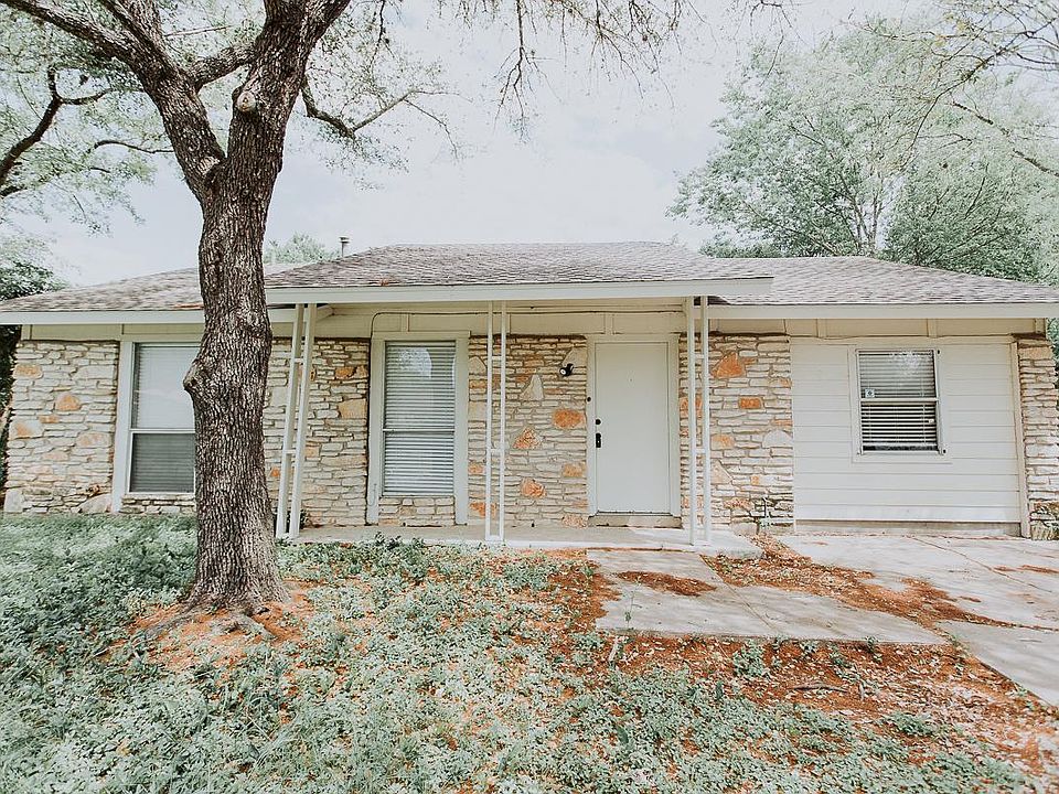 1st image of 2516 Rockridge Dr